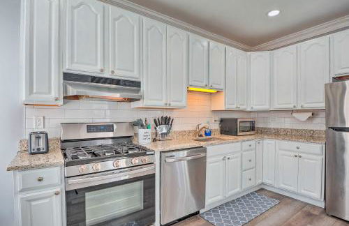 Baltimore Abode, Walk to Cross Street Market! - Photo 12