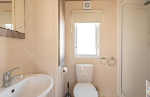 3-Bed Caravan Seton Sands- by Holiday Homes - Foto 6