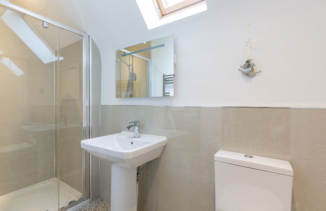 Lord Galloway 31 With Hot Tub, Newton Stewart - Photo 15