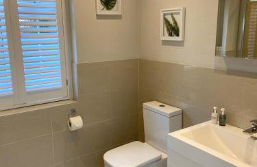 Sun Terrace Lodge Weybridge - Foto 13