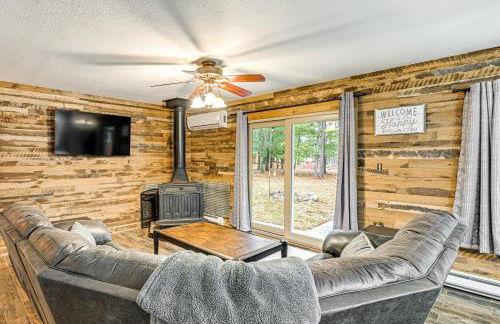 Canal-Front Cabin Dock and Fire Pit in New Lisbon - Foto 8