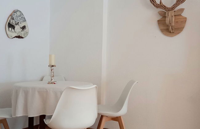 Apartment for 2 Adults & 2 Children near Ski Resort in Black Forest - Foto 13