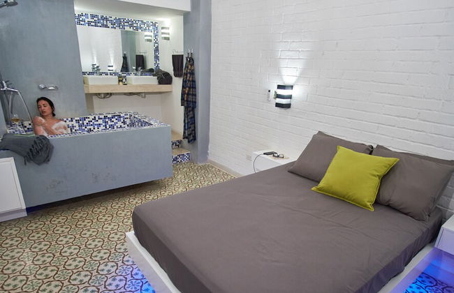 Lujoso Apto WIFI Gratis Balcon y Jacuzzi - Photo 11