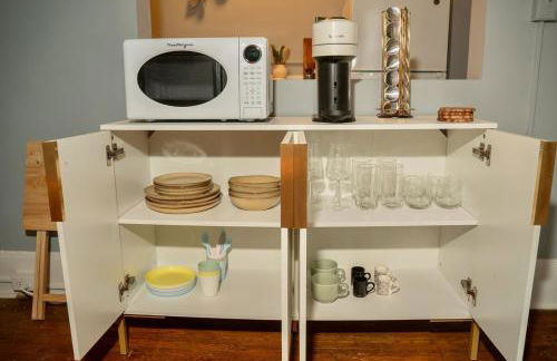 Uptown Funk Getaway with Parking & Walk To Stadiums, Nightlife - Foto 9