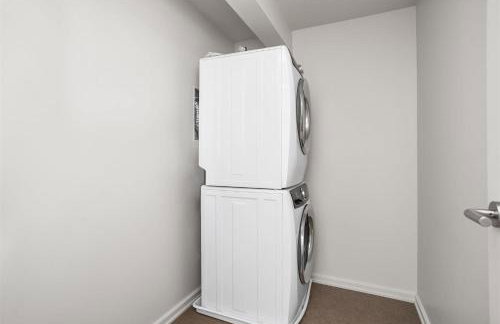 Stunning CozySuites on Mass with Parking - Foto 26