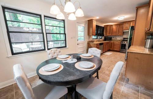 Modern Stay on Green Valley - 2.5 Mi to Downtown - Foto 27