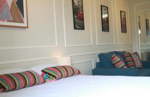 Private Boiserie Studio Apartment with Garage - Foto 1