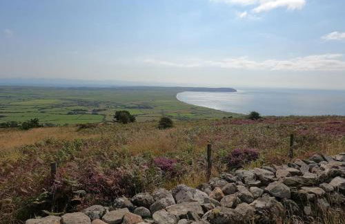 Beach Front Apartment - Photo 16