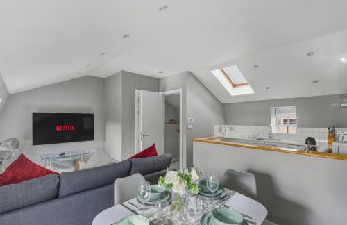 Stylish 2BR Retreat Steps from Kings Cross - Foto 1