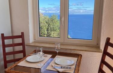 Private Oceanfront Cottage with 180 degree Sea View, 100 m Terrace - Foto 4