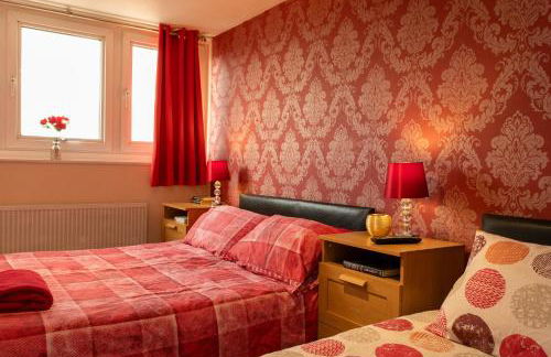 City Centre - Next to Hilton Hotel - Victoria Centre 2 Bedrooms Apartments - Close to Theatre Royal - in Victoria Centre Shopping Centre - 24 Hours Access - Parking Cars or Vans from Five Pounds a Day - Onsite Parking from Ten Pounds a Day - Foto 47