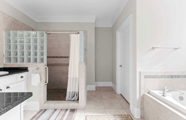 Sunset Pointe by Avantstay Waterfront, Beach, Fire Pit Sleeps 14 5bdr 4BA - Foto 30