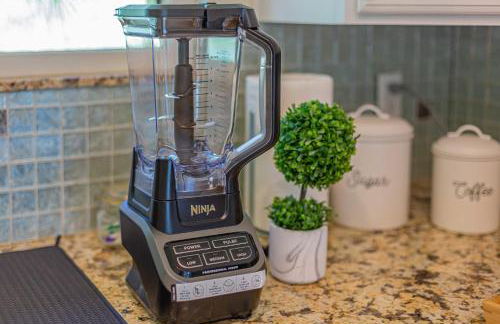 Luxury Pool Home in Glendora Foothills Retreat - Photo 42