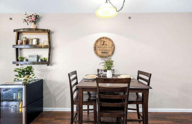 Family Lakefront Oasis Picture Perfect Retreat! - Photo 26