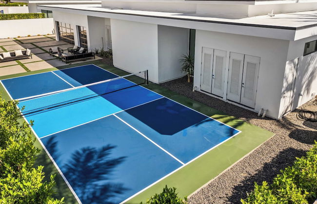 Villa Sleeps 17 w/ Pool, Firepit, Putting Green Bravo Villa 3 by Avantstay - Foto 3