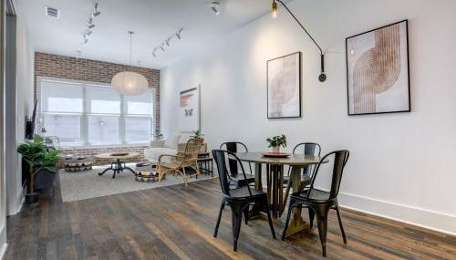 Loft condo by Mercedes Benz w balcony Apt 101 - Foto 2