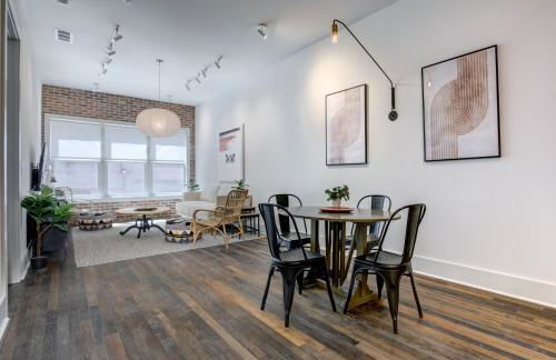 Loft condo by Mercedes Benz w balcony Apt 101 - Foto 2