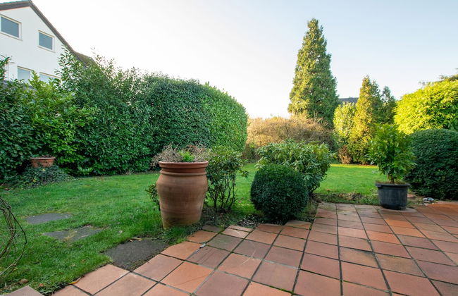 Tolstov-Hotels Beautiful Villa with Big Garden - Photo 51