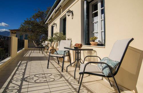 Cozy Attic Suite - Elia Apartments Chrisso - Foto 16