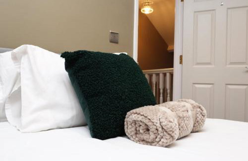 Modern Comfort 4 Bedrooms and Great Location - Foto 67