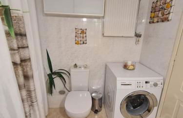 Άνετο, μεγάλο σπίτι κοντά στο μετρό - Foto 46