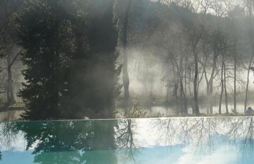 Luxurious private 100sqm studio with infinity pool - Foto 14