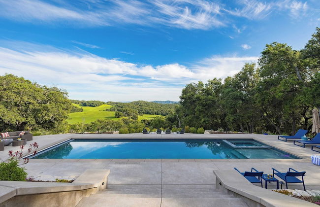 Rancho Robles by Avantstay Vineyard Villa w/ Views, Pool & Privacy - Foto 41