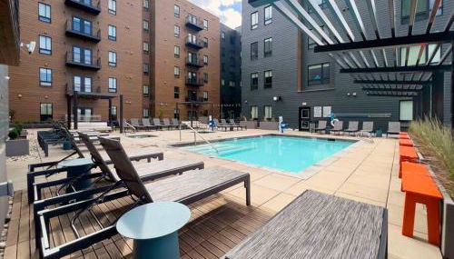 Iconic Nike Studio & Romantic Canopy Glow - Foto 5