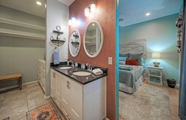 Waterfront, Shared Boat Dock & Pool w/ Views Ariels Grotto by Avantstay - Foto 23