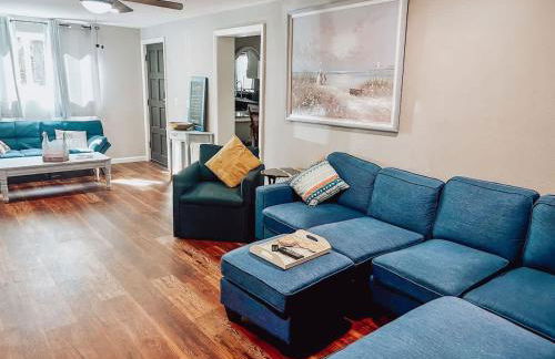 The Refuge on 5th - Pets , Patio & Firepit - Photo 13