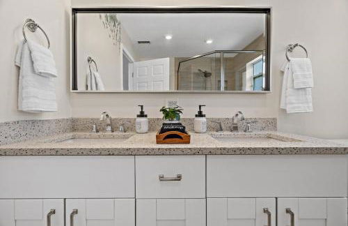 Green Oasis - Heated Pool, Mini-Golf, Ping Pong, 13 min Beach - Foto 22