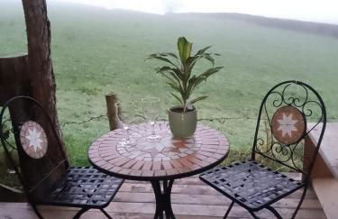 Cosy rustic cabin with hot tub and country views - Foto 10