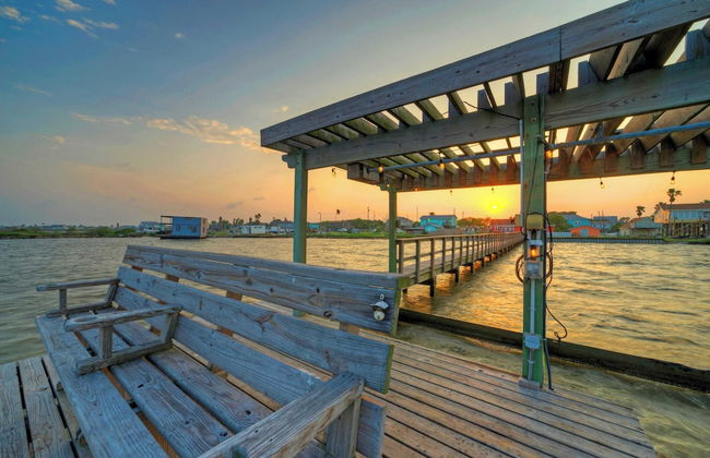 Waterfront Retreat w/ Private Boat Dock, Patio, Views Shore Thing by Avantstay - Photo 39