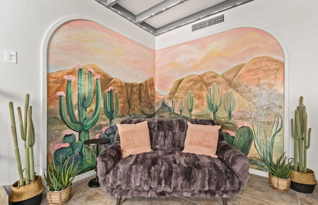 Historic Desert Rose Estate Pool Sauna Sleeps 12 - Foto 8