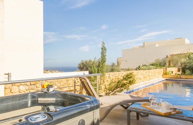 Siku Gozitan House With Pool hot tub - Foto 26