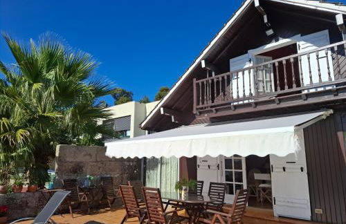 Casa de madera sobre el mar - Foto 6