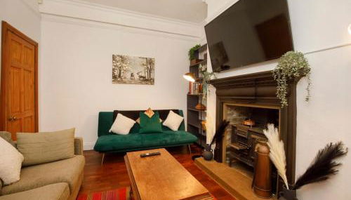 Hot Tub - Pool Table, Central - Photo 1