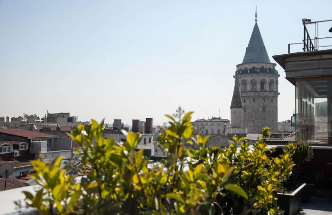 3 Bedrooms Apartment w Sea View and Terrace - Photo 36