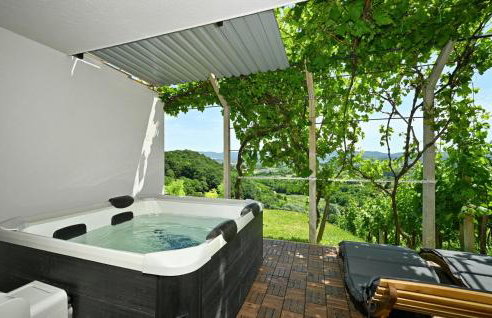 1 Bedroom Cozy Home In Remetinec - Foto 1