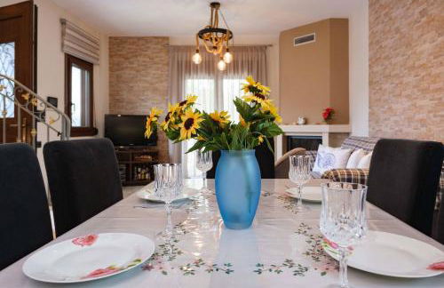 Effie's Maisonette with Detached Studio - Photo 21