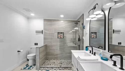 Chic Modern Cottage Near Downtown and Beaches Family - Foto 5