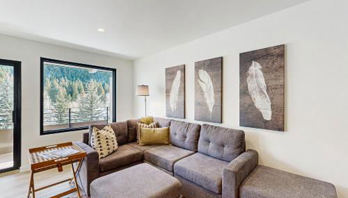 Limelight Base Camp Condo. Ski, bike, & adventure! - Foto 1