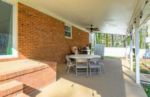 BloomingFarmsStay,Sleeps 9,GameRoom,FirePit,Grill - Foto 16