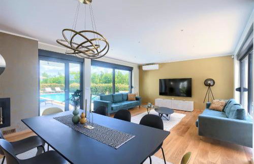 Luxury Villa Hedone with heated pool, welness and playground - Photo 17