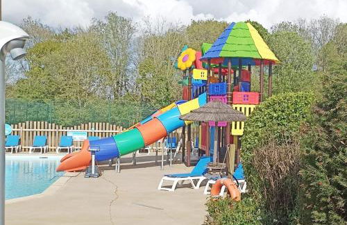 Mobil-home 4 à 6 personnes camping paradis 4 étoiles - Foto 21