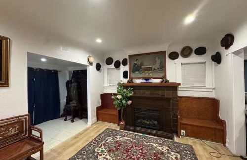 Nearby Museums • Downtown • 4BR • Sleeps 16 - Foto 2