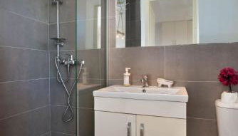 Thodoroulis - Foto 5, Shower