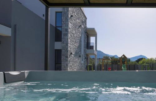 Monti Luxury Villa, with Heated Pool & Hot Tub - Foto 11