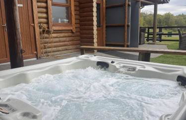 Spacious 3-Bedroom Chalet on Country Estate near Glasgow - sleeps 6 - Photo 20