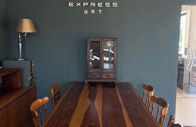 Express URT - Photo 1